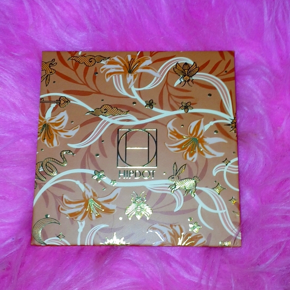 HIPDOT Eyeshadow Palette - Picture 3 of 4